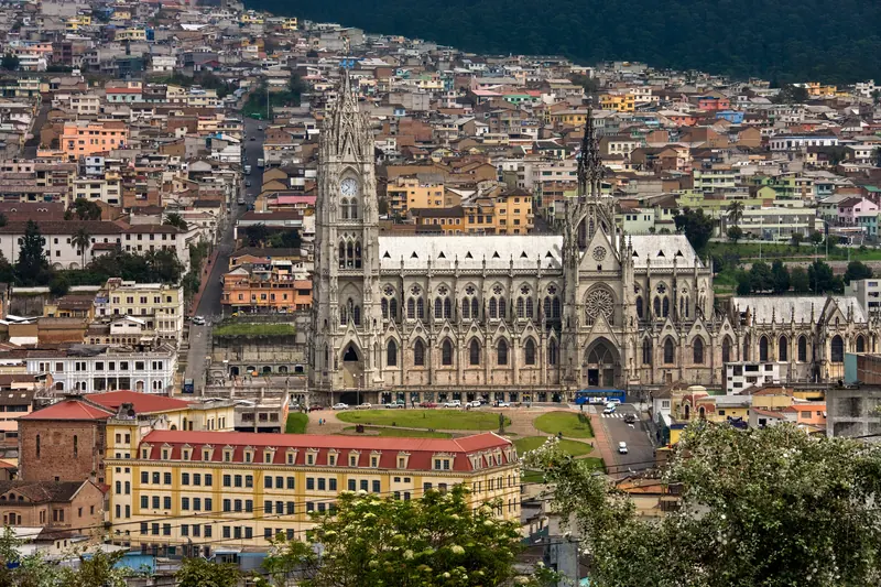 Basílica del Voto Nacional en Quito, Ecuador