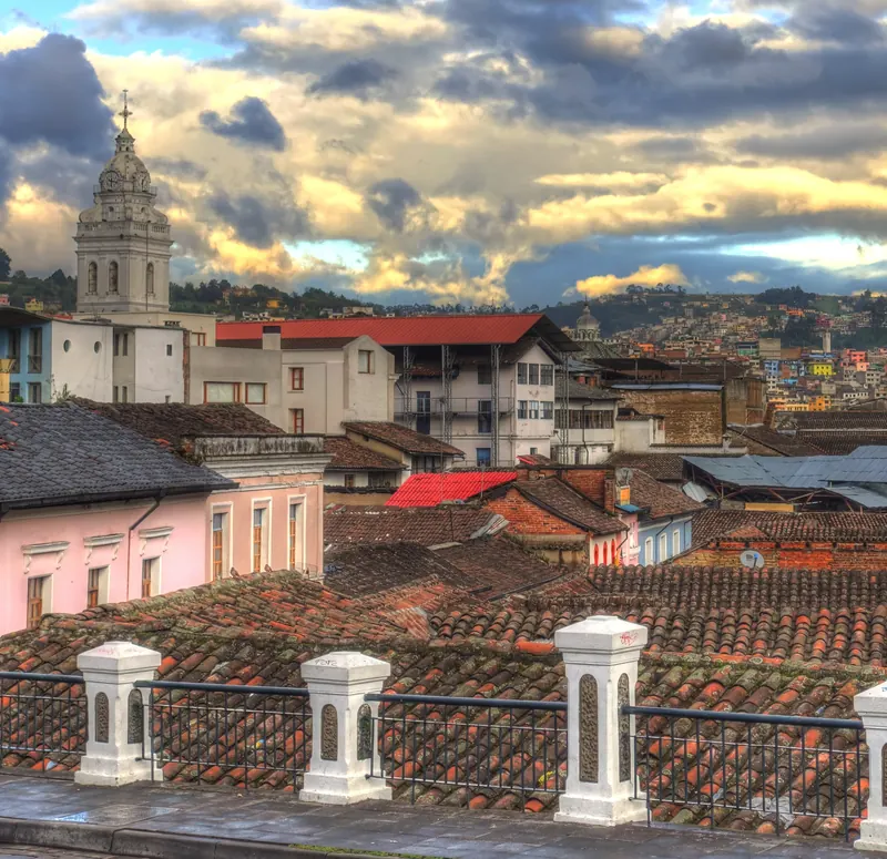 Los tejados de terracota del Quito colonial, en Ecuador