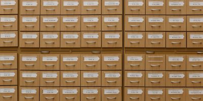 Document archive representing VeriFactu electronic invoice archiving requirements in Spain